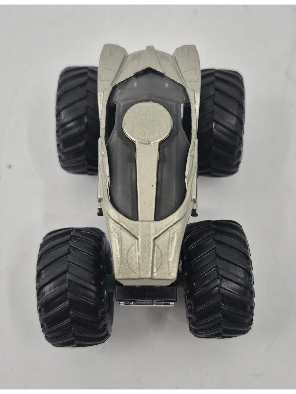 Hot Wheels Monster Jam Alien Invasion Monster Truck 1:64